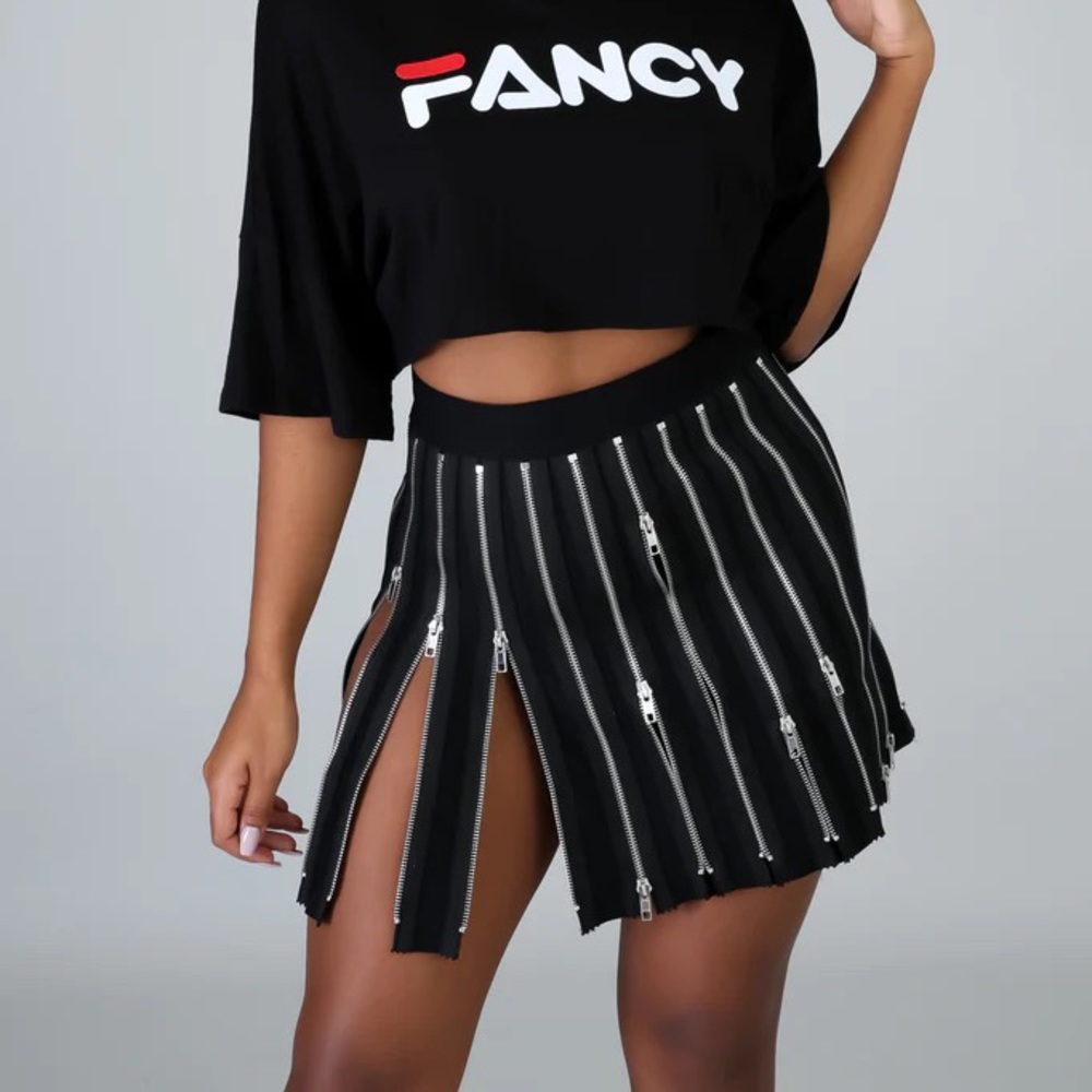 Zipper skirt